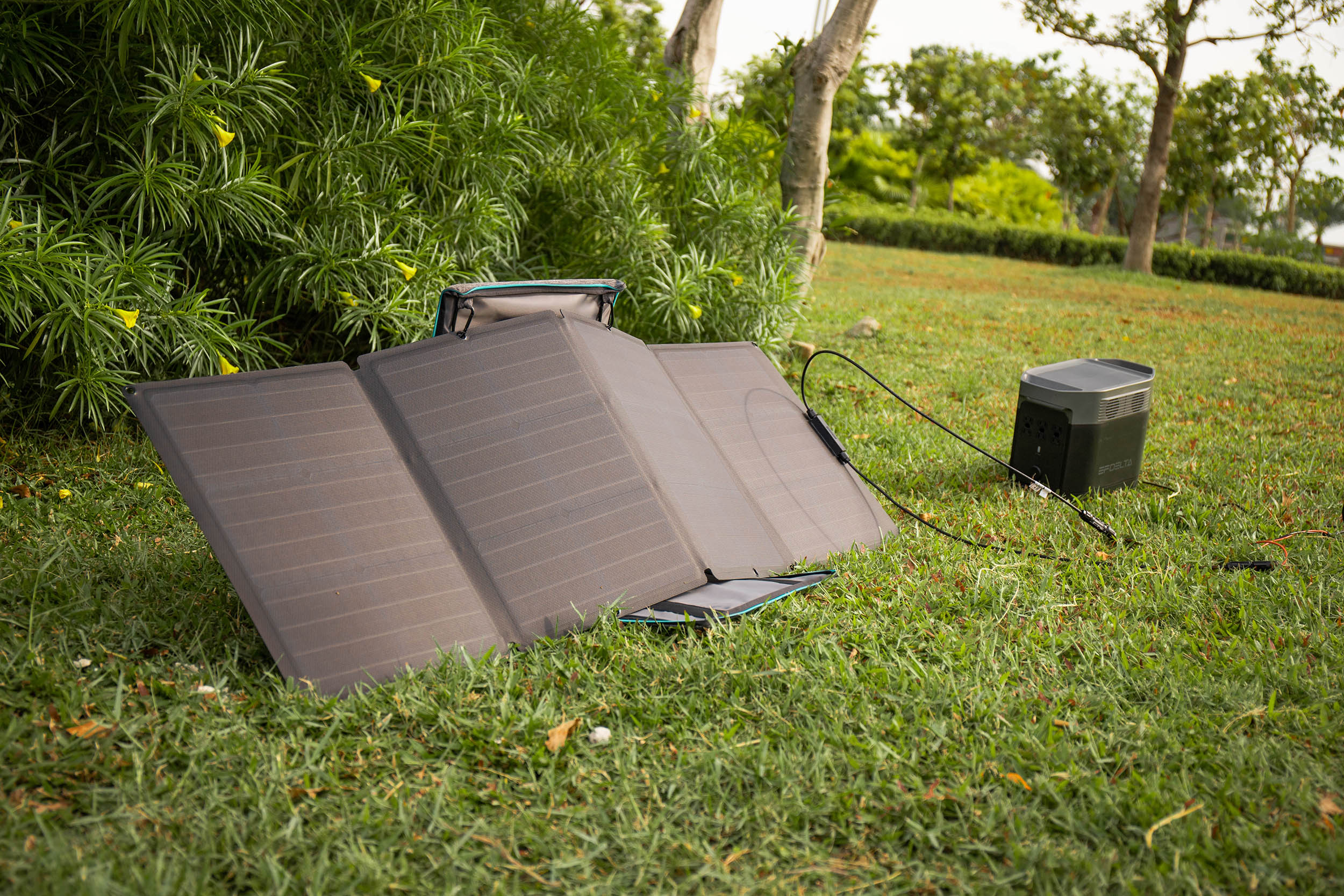 Az EcoFlow erőművet a napelemmel történő töltés során is használhatod